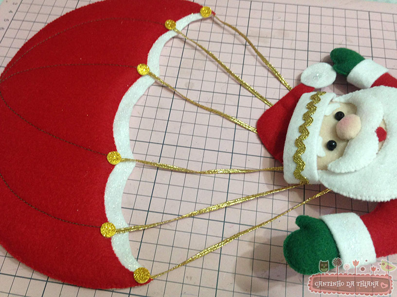 Papai Noel de Paraquedas